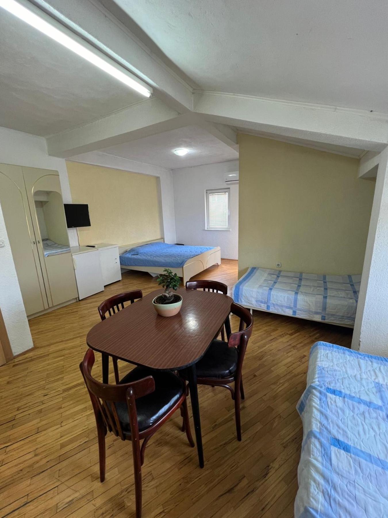 Guest House Veljanoski Ohrid Bilik gambar